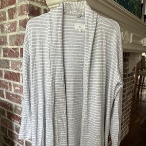 Womens cardigan w/pockets